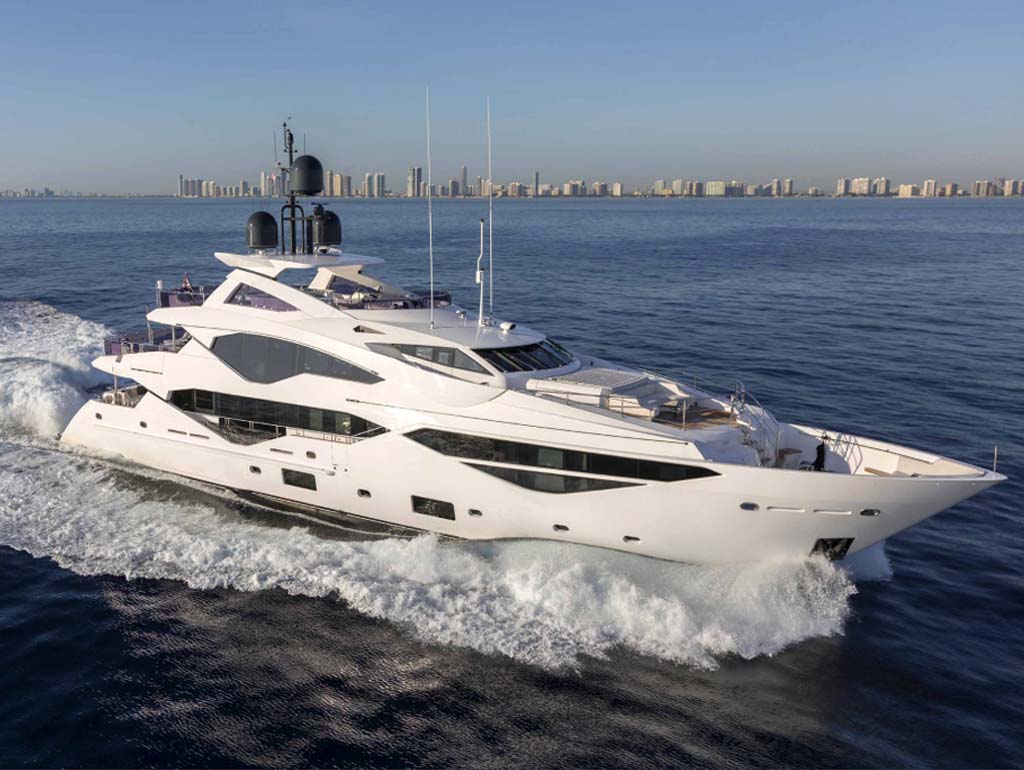 Special offer on Sunseeker 40m for charter