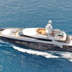 Classic displacement yacht - Baglietto
