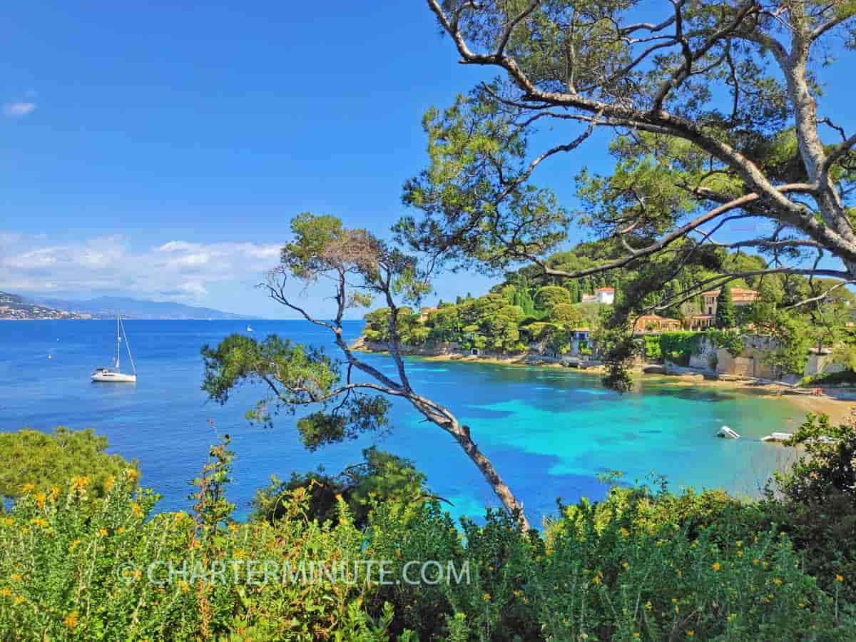 Mediterranean yacht charter: a quick guide